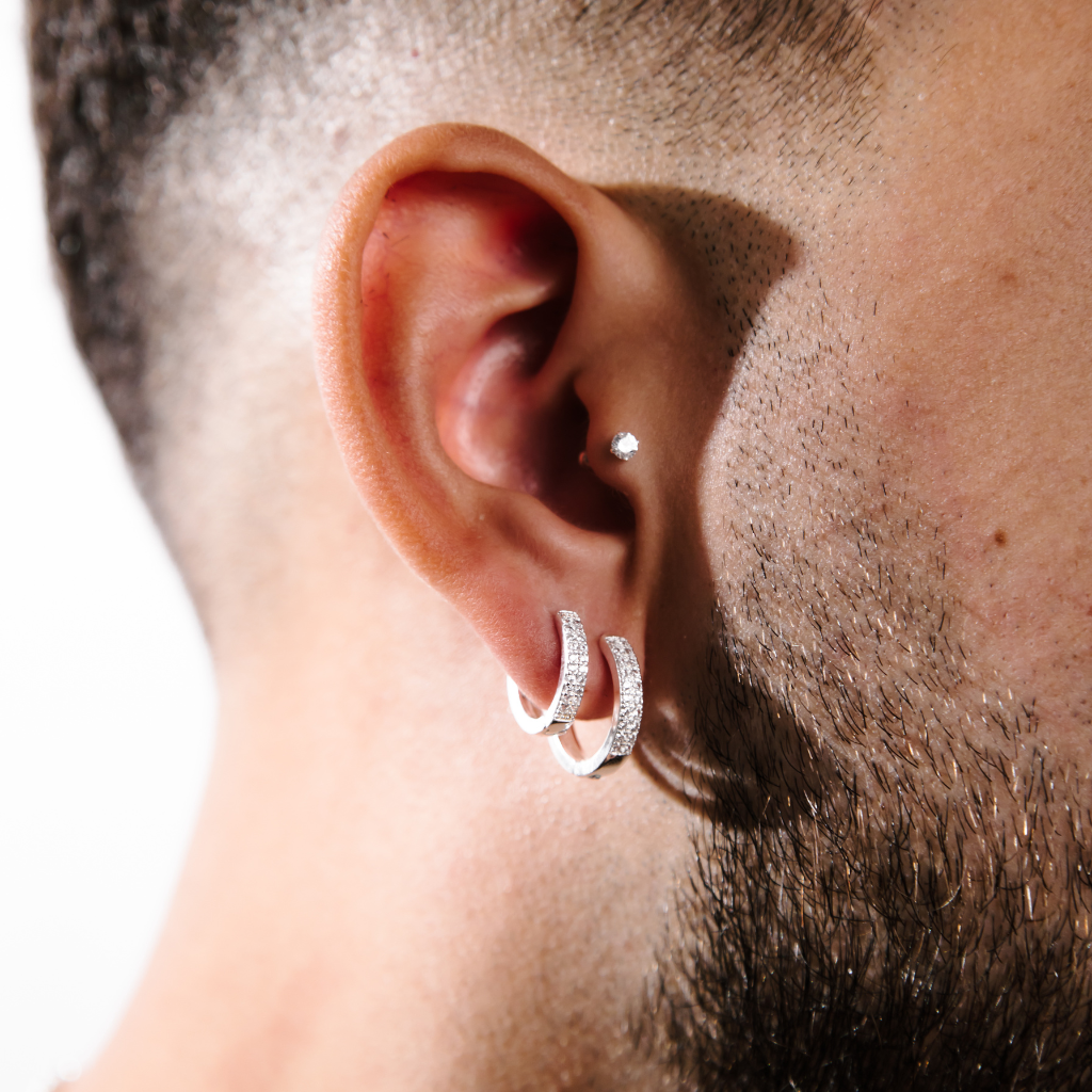 Piercing Masculino em Prata 925 - Ponto de Luz